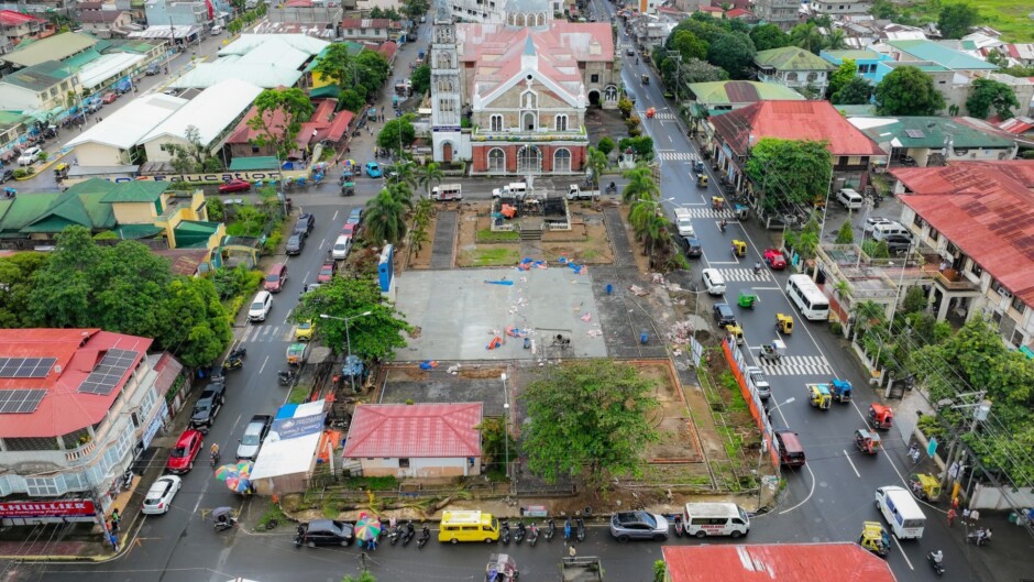 Renovation ng Julio Cardinal Rosales Plaza, unti-unti nang nagiging ...