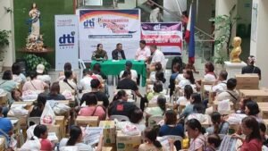 DTI, namahagi ng tulong pangkabuhayan sa mga lugar na dating apektado ng mga bakbakan sa Leyte