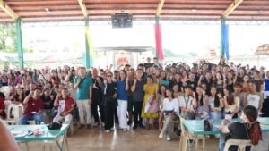 1,295 na iskolar, tumanggap ng educational assistance sa Calbayog City, Oquendo District