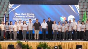 Panunumpa ng mga bagong promote na guro at school heads, sinaksihan ni PBBM sa Tacloban